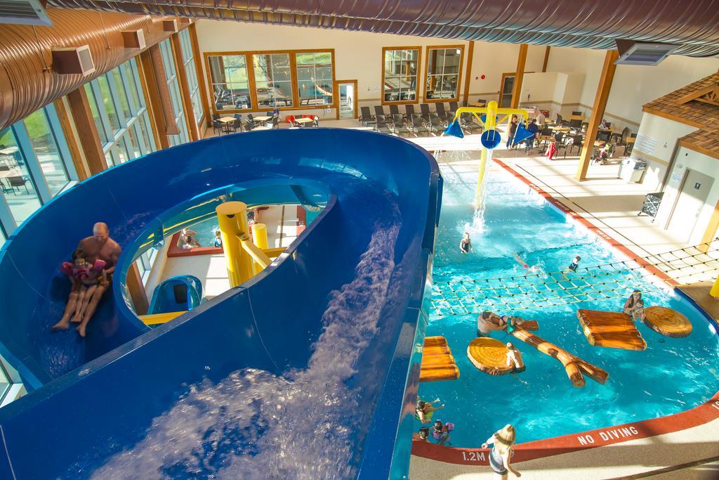 Elkhorn Resort, Spa, And Conference Centre Wasagaming Exterior foto