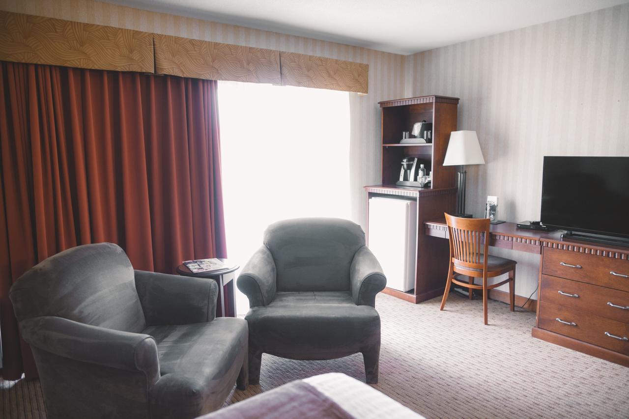 Elkhorn Resort, Spa, And Conference Centre Wasagaming Exterior foto
